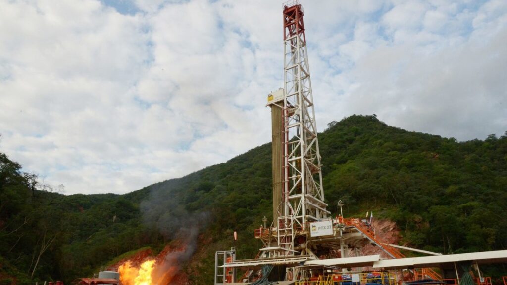 Bolivia anuncia el hallazgo de hasta 350 billones de pies cúbicos en reservas de gas