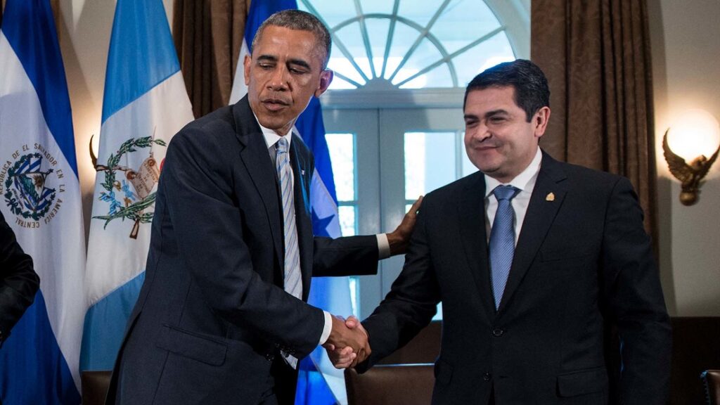 Del «fantástico» aliado de EE.UU. a la posible extradición por narcotráfico: el derrumbe a fuego lento de Juan Orlando Hernández en Honduras