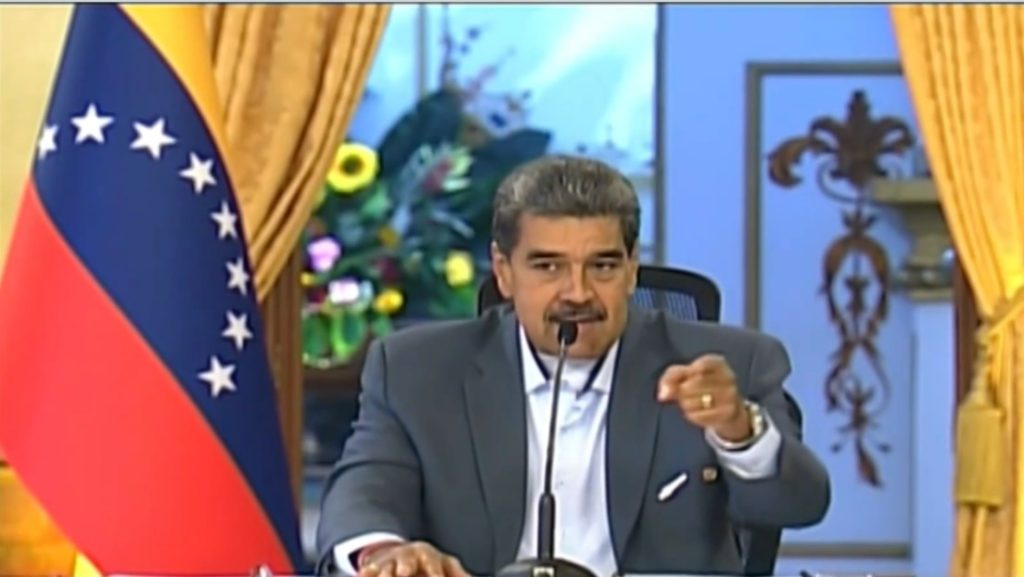 Maduro encabeza reunión del Consejo de Estado y Defensa ante desestabilización